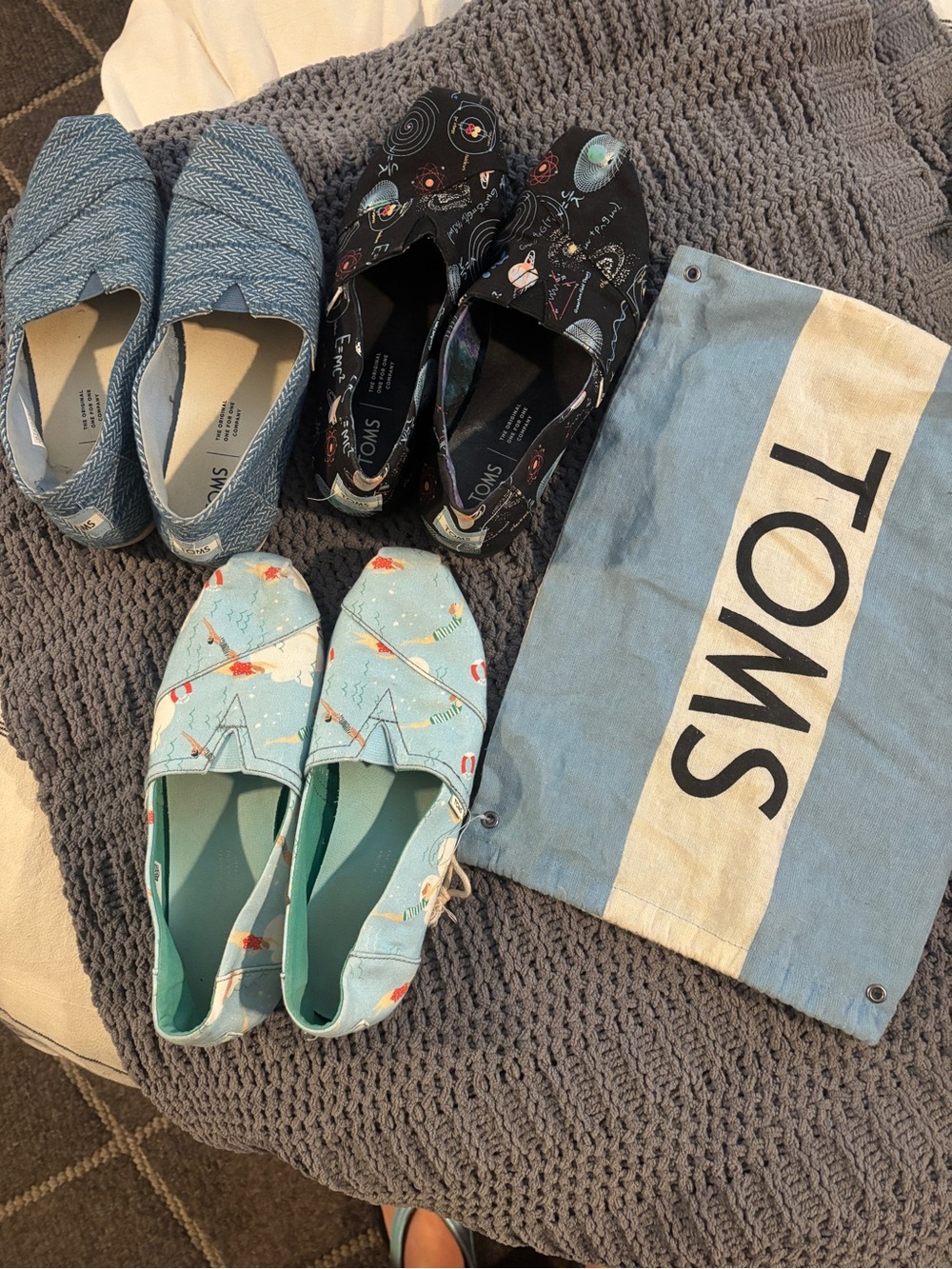 TOMS: Lot of 3 Patterned Canvas Slip-Ons (6.5) with 1 bag